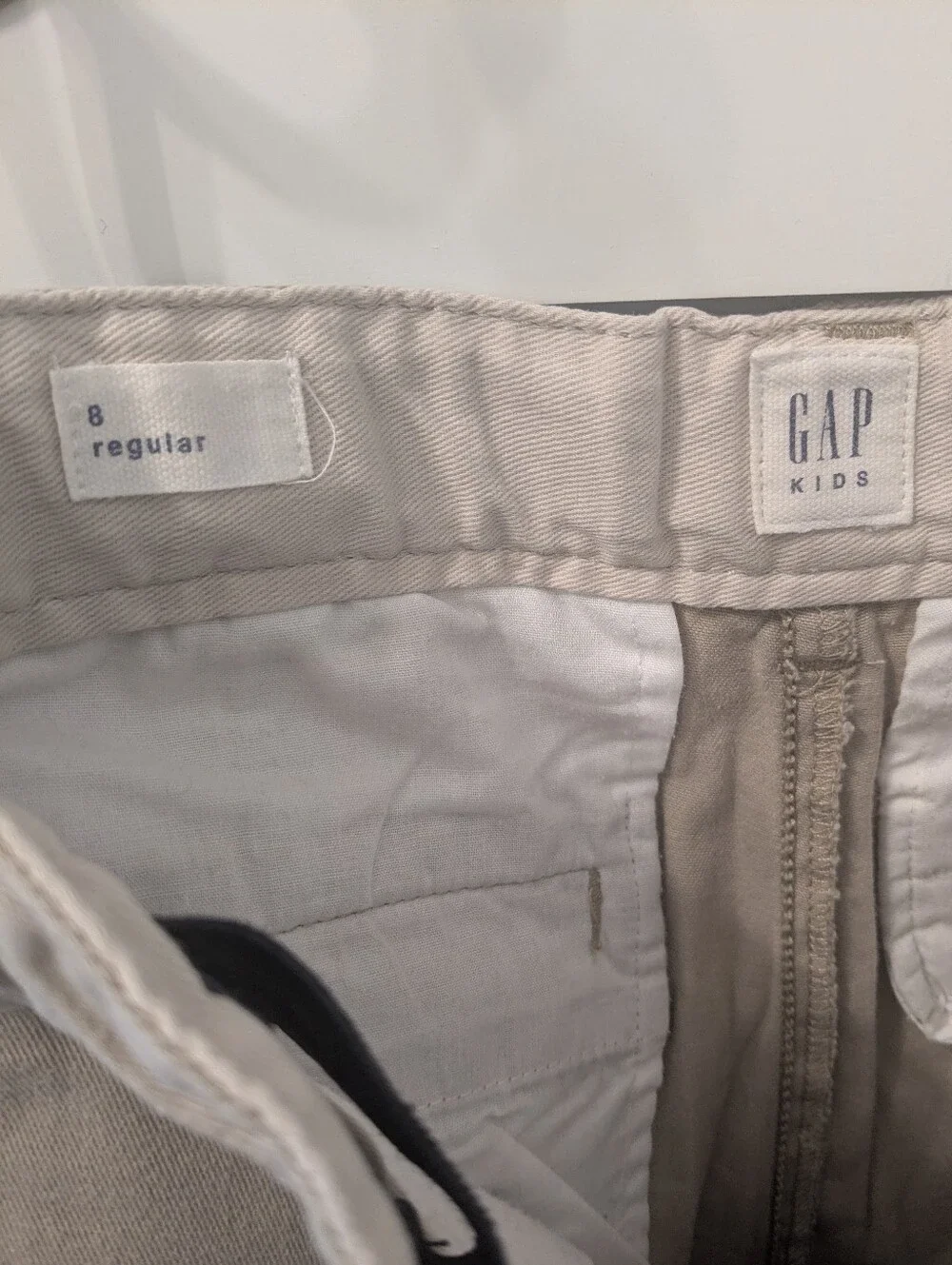 4️⃣ GAP Boys Chino Uniform Shorts in Navy (3) & Khaki (1); Size: 8